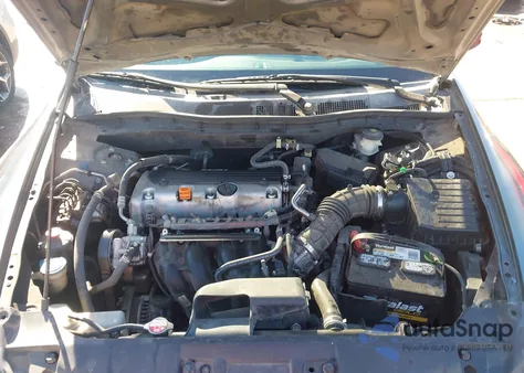 2010 Honda Accord 2.4 Lx z USA, uszkodzony, nr VIN 1HGCP2F38AA075760